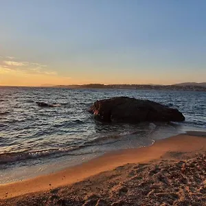Superbe T2, 1 Mn à Pied De La Six Fours Six-Fours-les-Plages
